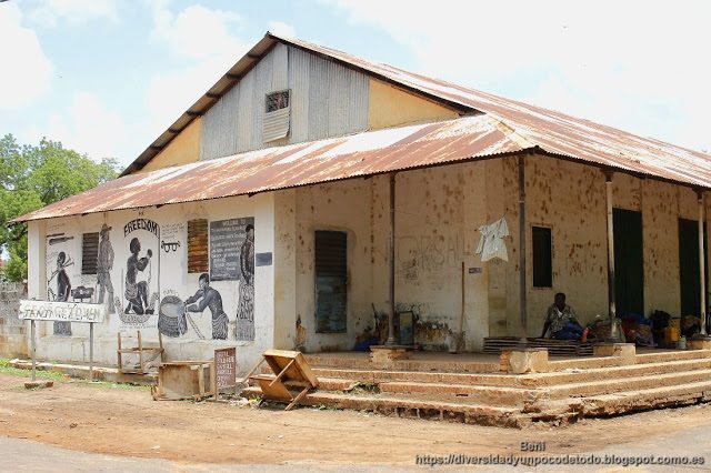edificio antiguo del mercado de esclavos en Janjanbureh